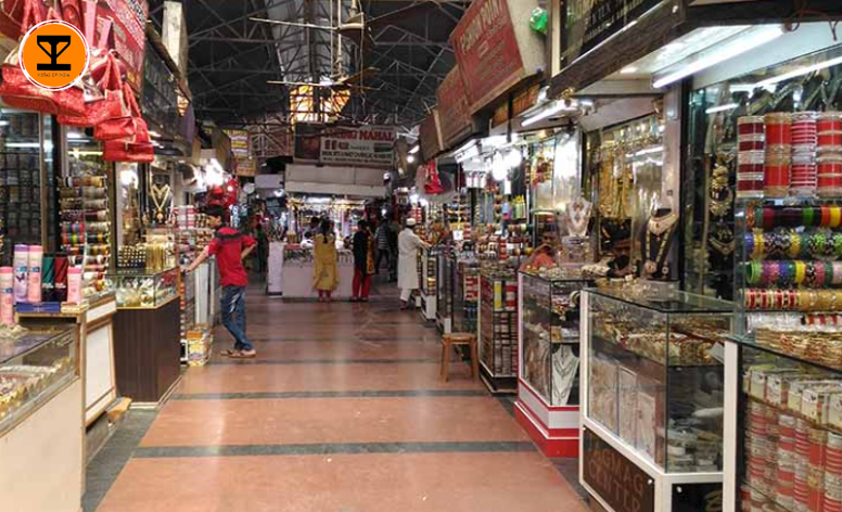 7 Aminabad Market